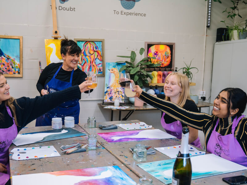 Try Painting Classes in the Bay Area for Your Next Event